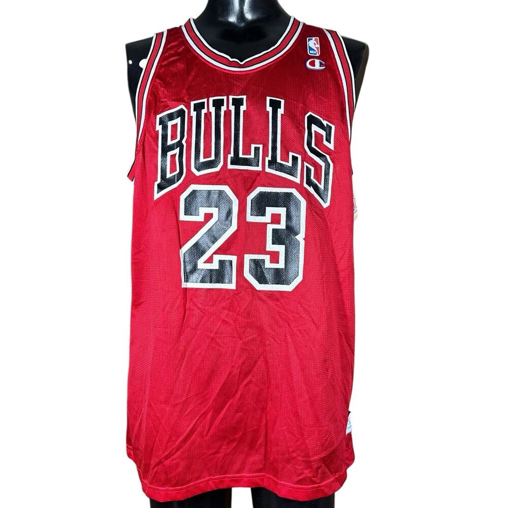 Vintage Michael Jordan #23 Champion Chicago Bulls Jersey Size 48 XL Mens Red
